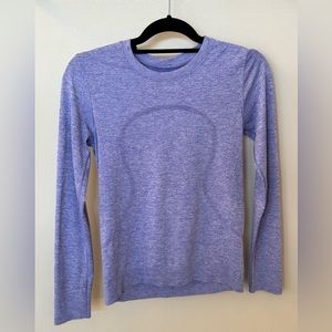 Women’s Lululemon Swiftly Relaxed Fit Long-Sleeve Top, Size 4, Indigo